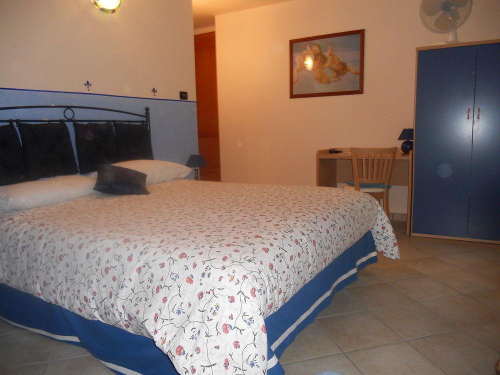 B&B Renzano Bedrooms Salo Exterior photo